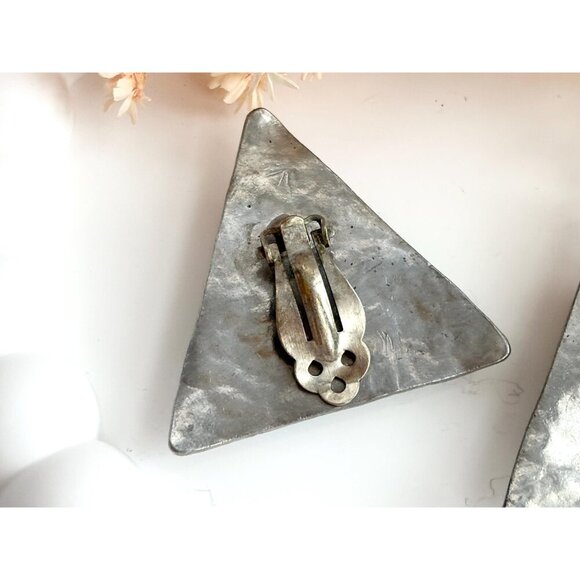 XL Hammered Pewter Turquoise & Coral Vintage Large Statement Earrings - Picture 6 of 10